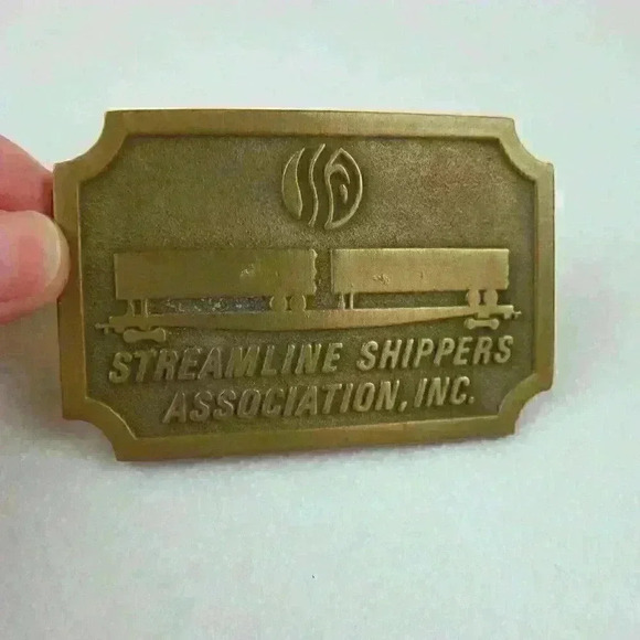 Vintage Belt Buckle Streamline Shippers Brass tone Metal Hit Line USA 1970s RARE - Picture 9 of 12